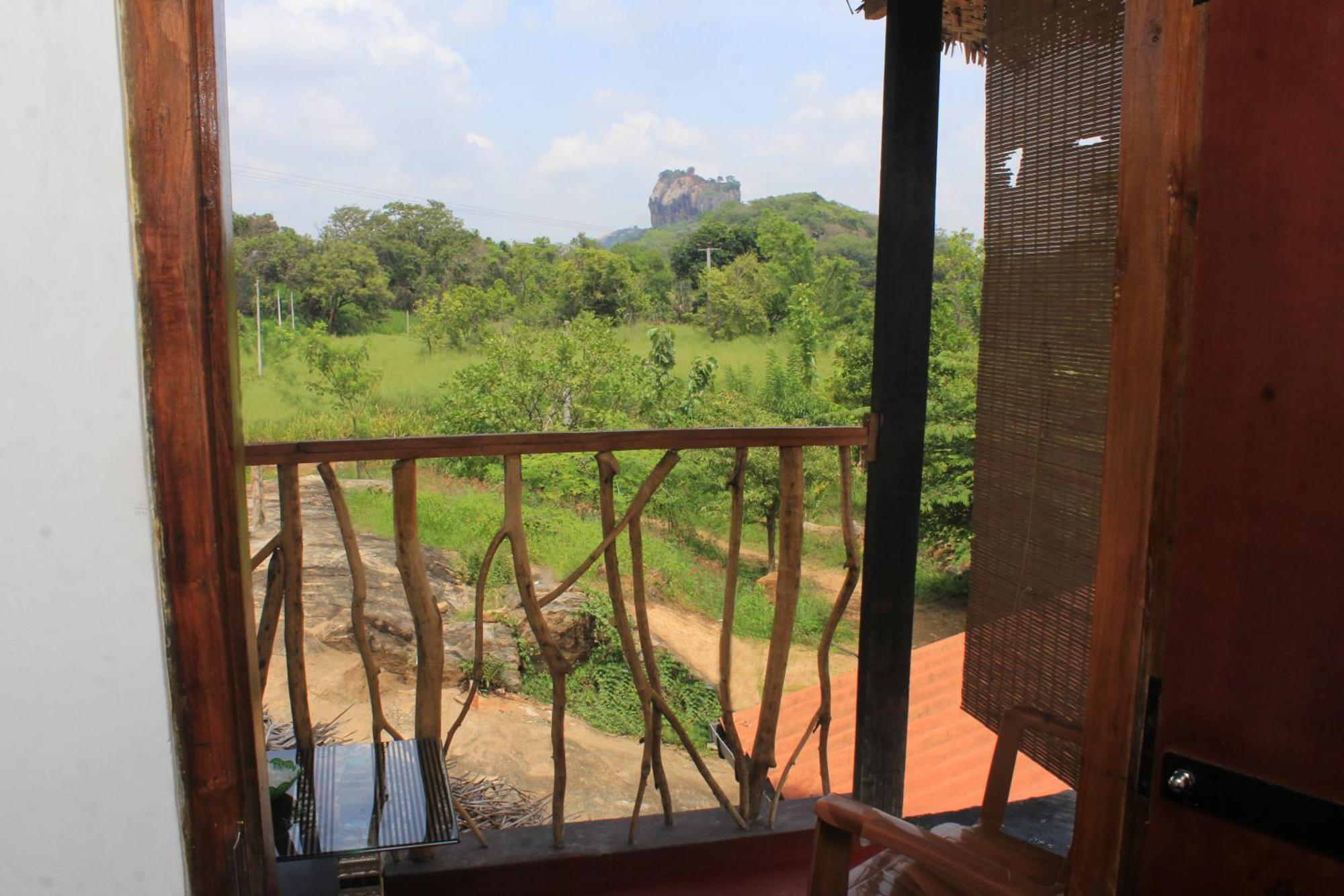Sigiri Gayani Home Stay Sigiriya Exteriör bild